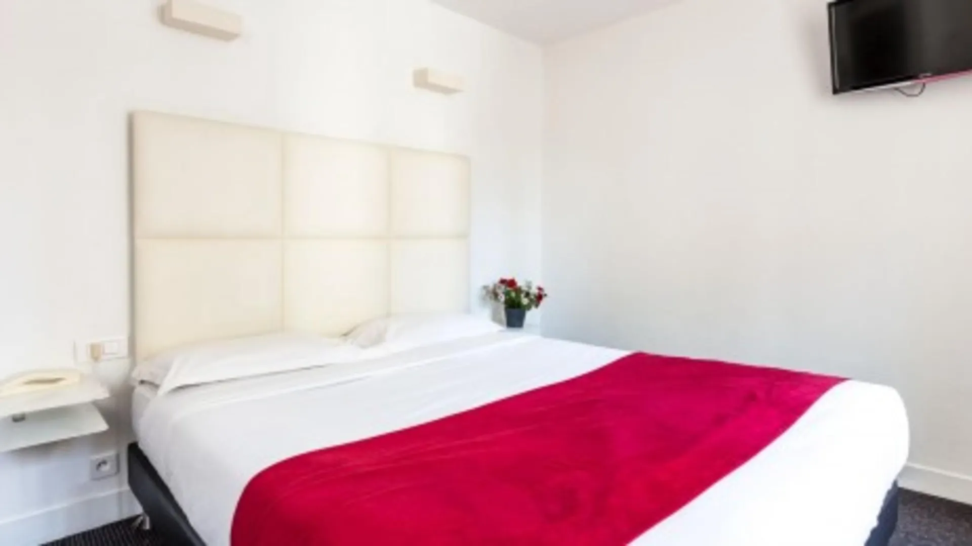 Hotel The Originals City, Lecourbe, Tour Eiffel 3*