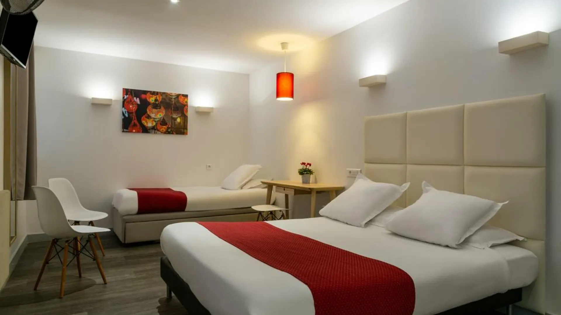 Hotel The Originals City, Lecourbe, Tour Eiffel Paris