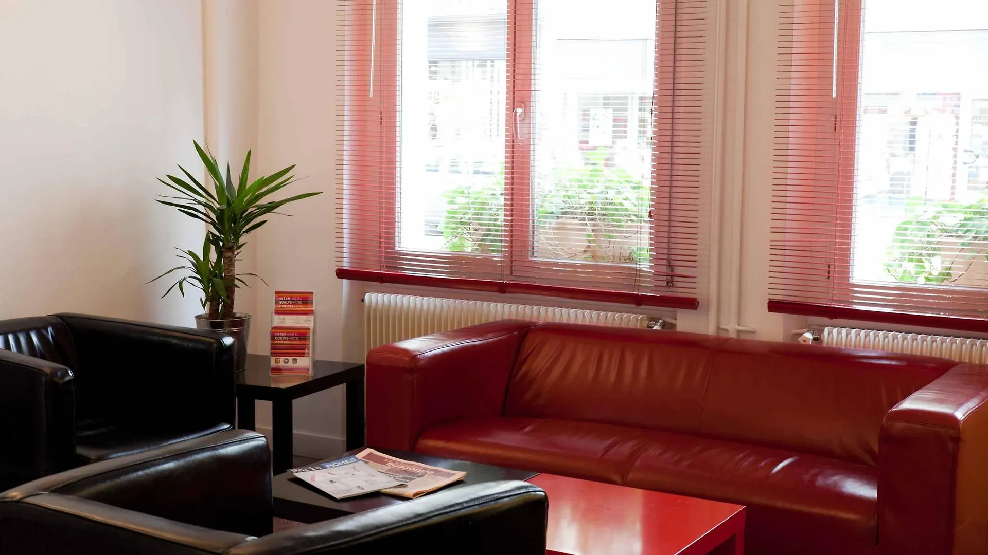 Hotel The Originals City, Lecourbe, Tour Eiffel Paris