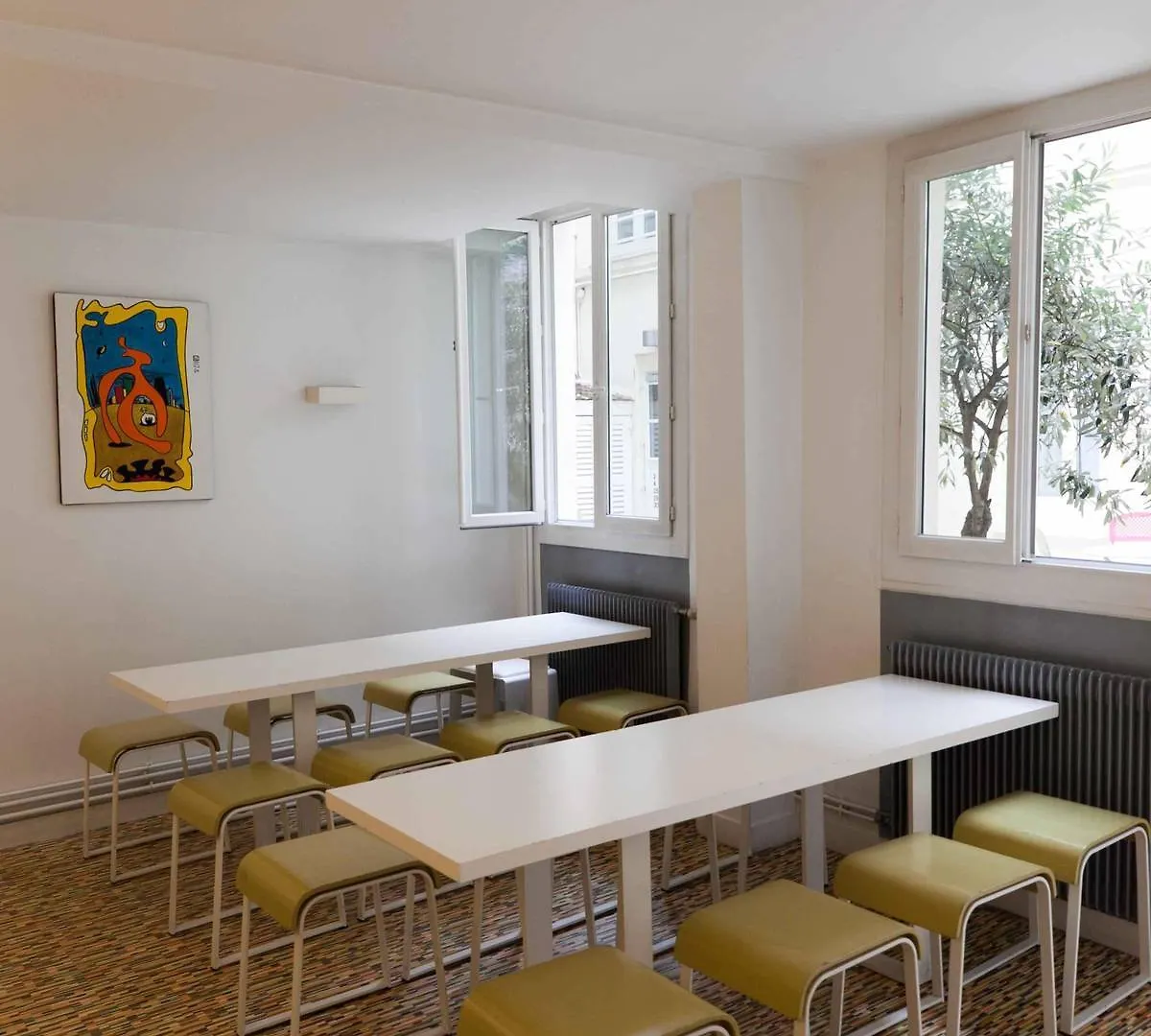 The Originals City, Lecourbe, Tour Eiffel Hotel Paris