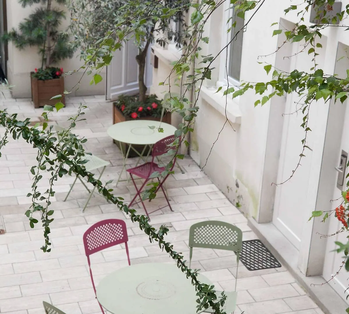 Hotel The Originals City, Lecourbe, Tour Eiffel Paris