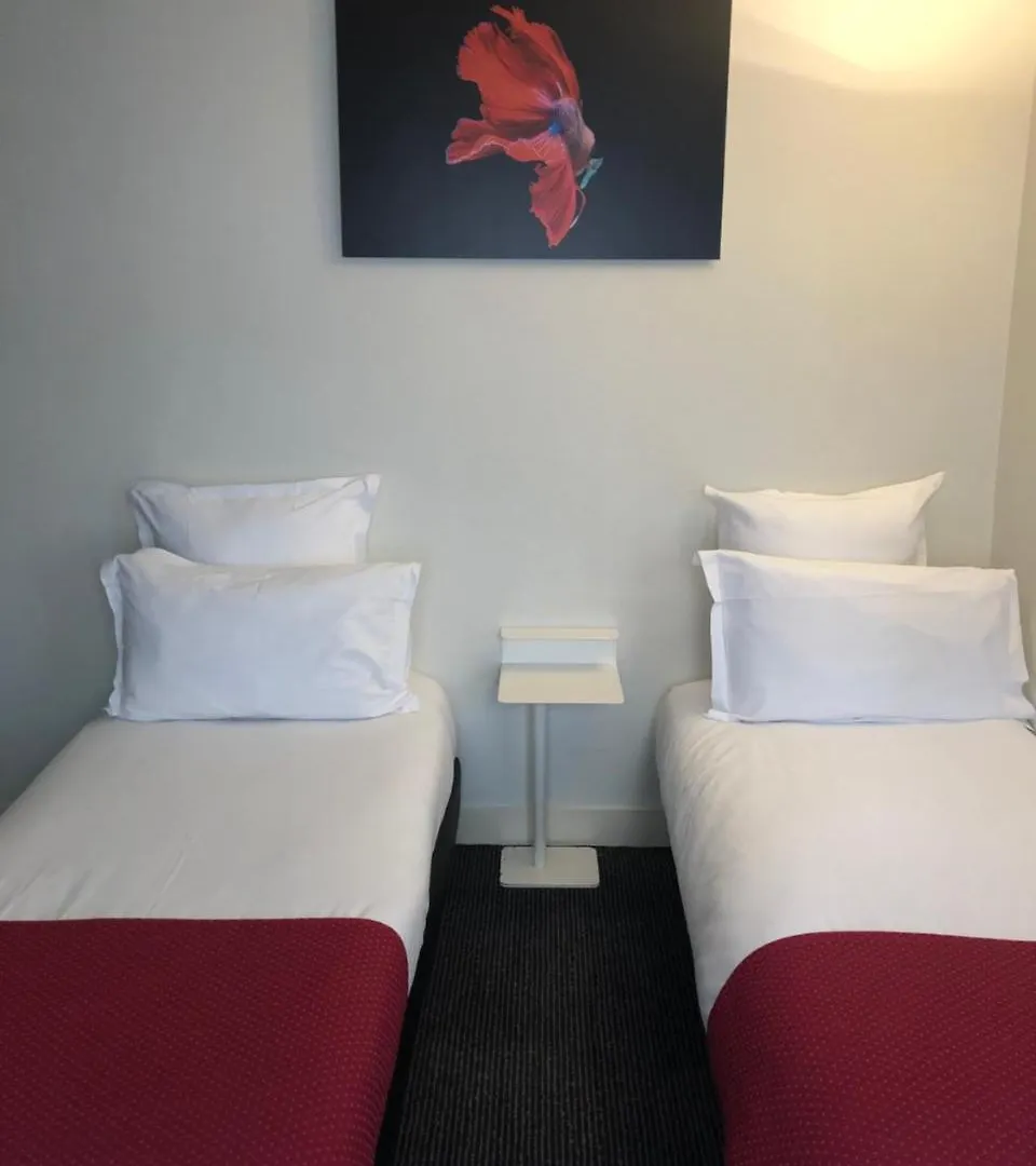 The Originals City, Lecourbe, Tour Eiffel Hotel 3*