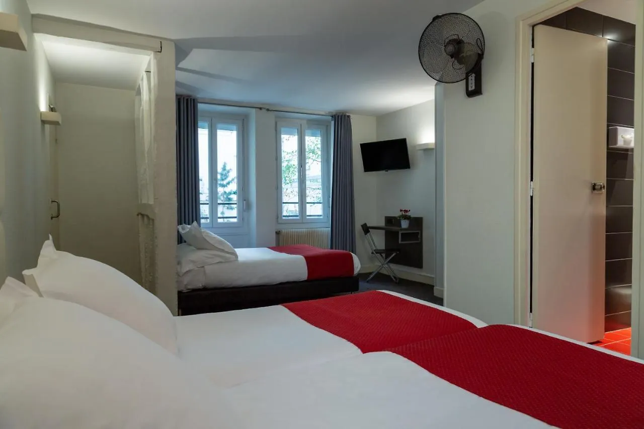 The Originals City, Lecourbe, Tour Eiffel Hotel Paris