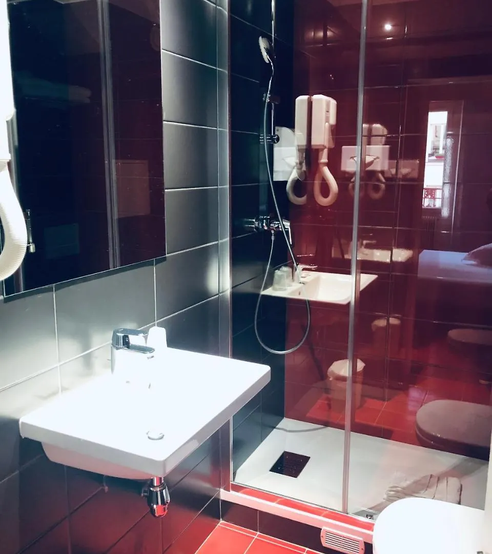 The Originals City, Lecourbe, Tour Eiffel Hotel 3*
