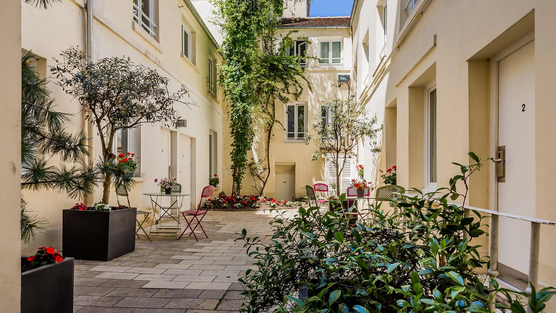 The Originals City, Lecourbe, Tour Eiffel Hotel 3*