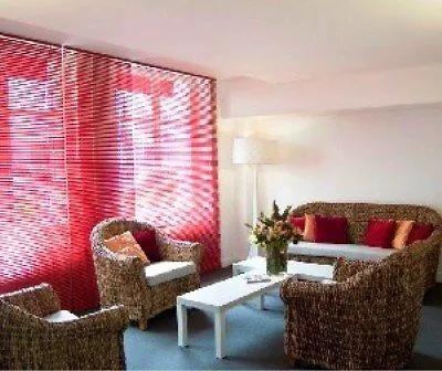 Hotel The Originals City, Lecourbe, Tour Eiffel Parijs